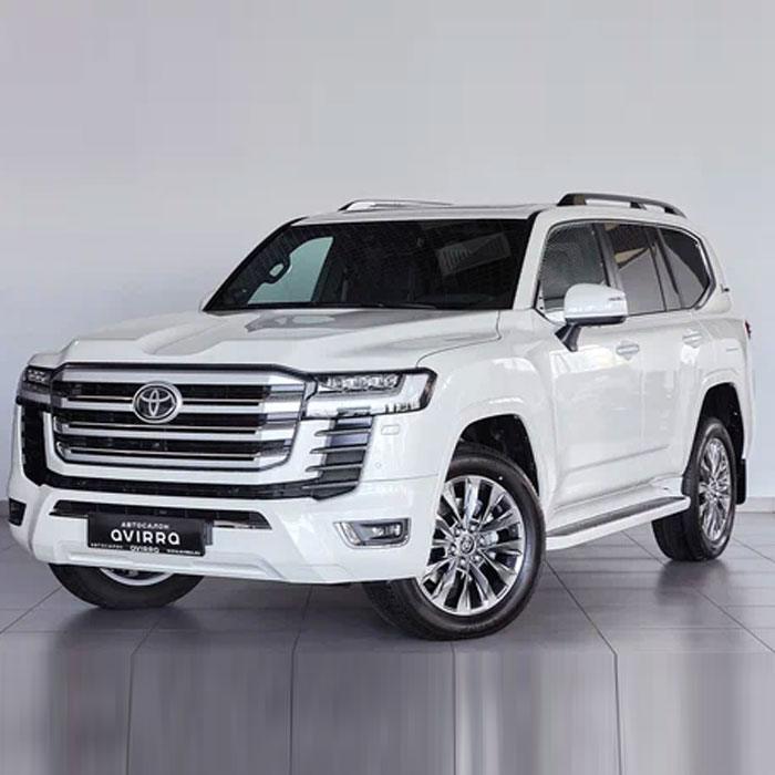 Toyota Land Cruiser for rent in Lahore – Premium luxury SUV rental for weddings, VIP protocol & corporate events